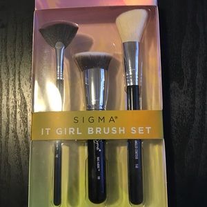 Sigma Beauty Brush Set and Free Gift